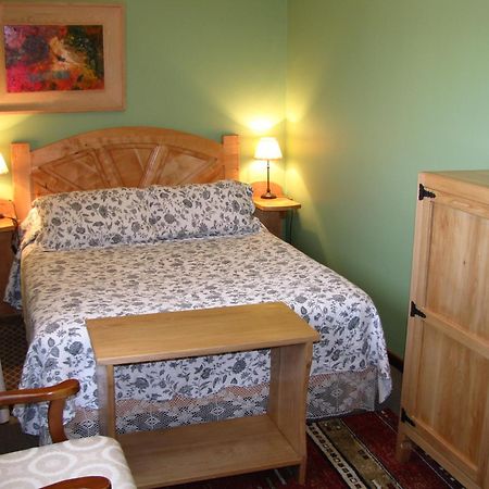 Tradicion Austral Bed & Breakfast Puerto Varas Kültér fotó