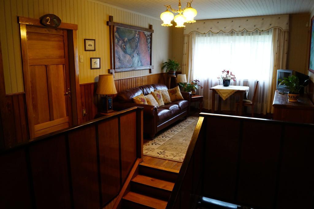 Tradicion Austral Bed & Breakfast Puerto Varas Kültér fotó